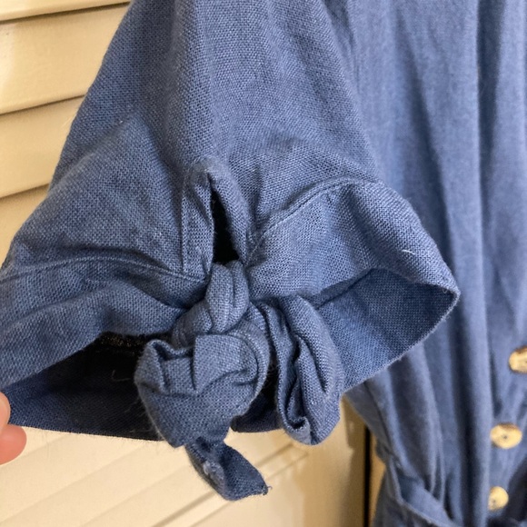 Buttoned Dress - Picture 3 of 6